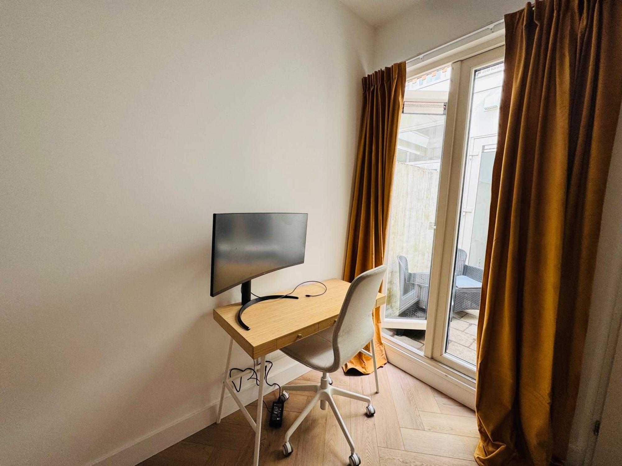 Sunshine Suites Utrecht Exterior foto
